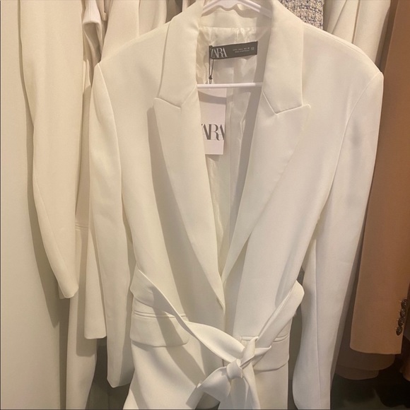 Zara belted blazer+ pants bloggers favorite - Picture 12 of 16